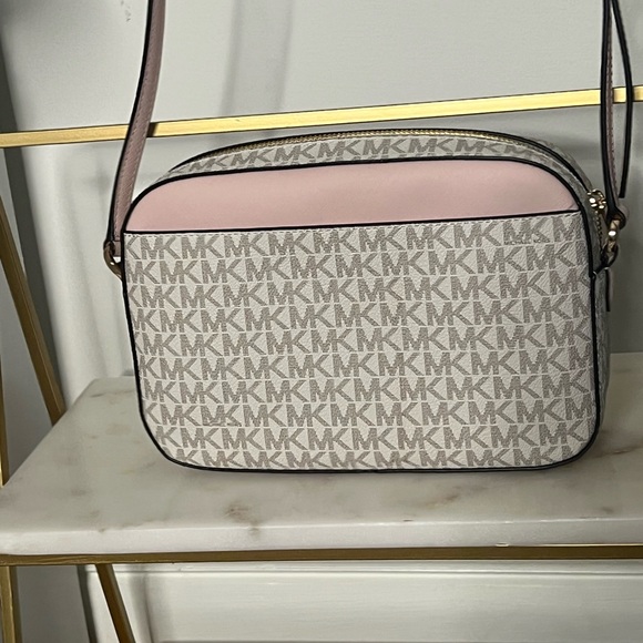 NWOT✨ Michael Kors Jet Set Large Logo Crossbody - Picture 3 of 11